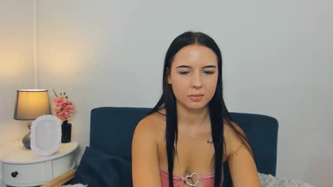 taliasensitive online show from 09/18/25, 11:12