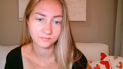  Kira  online show from 10/09/25, 05:27