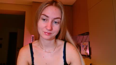  Kira  online show from 12/22/25, 06:10