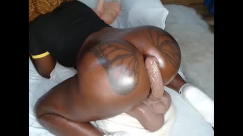 butterflyass online show from 02/05/25, 03:55