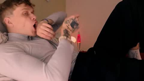 Snapshot of talkinghead7 chatting on 10/15/25, 08:31 Colin online show from 10/15/25, 08:31