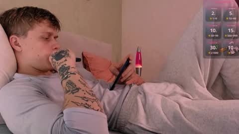 Snapshot of talkinghead7 chatting on 10/30/25, 08:20 Colin online show from 10/30/25, 08:20