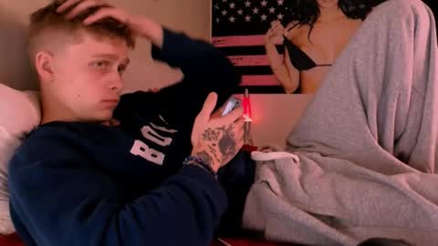 Snapshot of talkinghead7 chatting on 11/25/25, 03:12 Colin online show from 11/25/25, 03:12