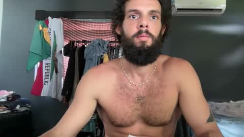 Snapshot of talktomebbzin chatting on 04/04/26, 11:51 mrT online show from 04/04/26, 11:51