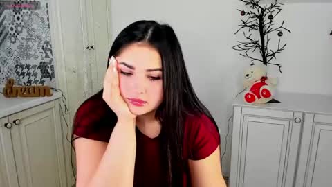 Snapshot of talla_la chatting on 01/18/25, 07:17 Talla online show from 01/18/25, 07:17