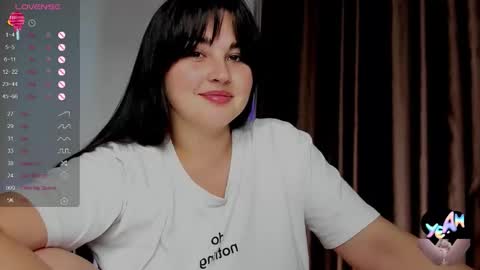 Snapshot of talla_la chatting on 09/23/25, 10:07 Talla online show from 09/23/25, 10:07