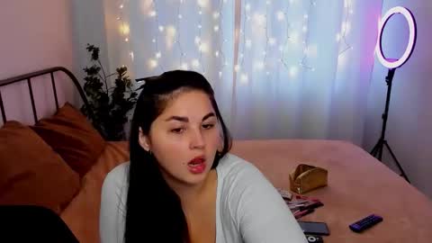 Snapshot of talla_la chatting on 12/05/25, 09:40 Talla online show from 12/05/25, 09:40