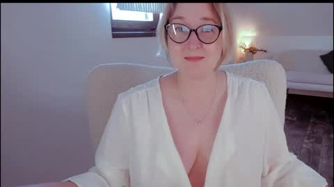 tallinnlove online show from 05/27/26, 10:56