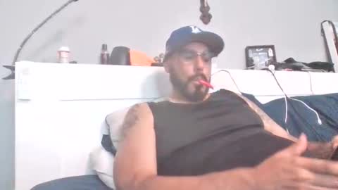 talllatino310 online show from 10/22/25, 08:41