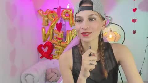 Tamara online show from 02/18/25, 06:48