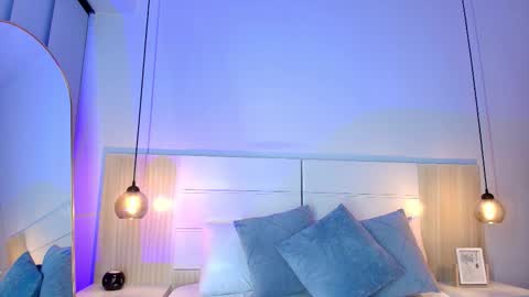 Tamara  online show from 12/21/25, 12:23