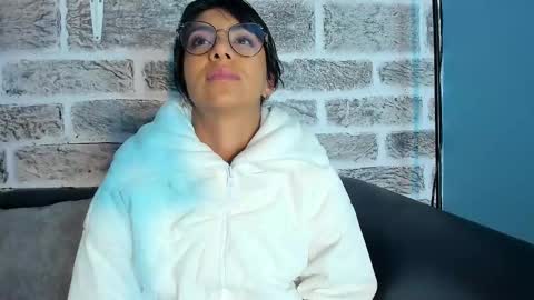 Tamy  online show from 02/04/25, 08:28