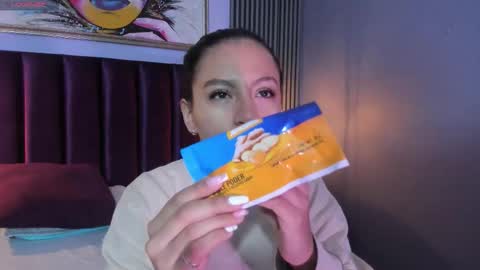 Tamy  online show from 12/17/25, 12:33