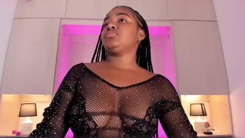 Snapshot of tamarazaki chatting on 01/30/25, 03:08 Tami online show from 01/30/25, 03:08