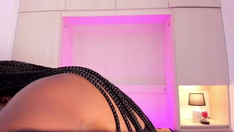 Snapshot of tamarazaki chatting on 02/13/25, 03:46 Tami online show from 02/13/25, 03:46