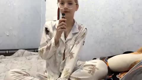 Snapshot of tamerabaus chatting on 06/10/26, 02:05 Monica online show from 06/10/26, 02:05