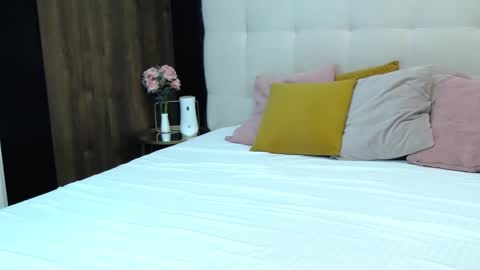 Snapshot of tamia_lou chatting on 09/18/25, 11:01 Tamia online show from 09/18/25, 11:01