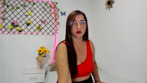 TamiDesire online show from 04/19/26, 08:00