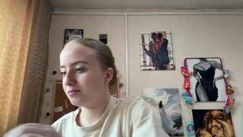 Karina online show from 04/15/26, 02:24