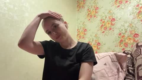 Karina online show from 04/16/26, 09:39