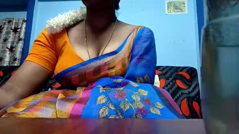 Snapshot of tamilmadhi520 chatting on 02/06/26, 06:00 tamilmadhi520 online show from 02/06/26, 06:00