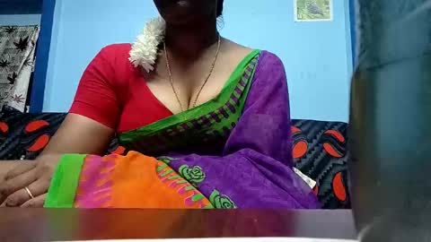 Snapshot of tamilmadhi520 chatting on 02/08/26, 05:49 tamilmadhi520 online show from 02/08/26, 05:49