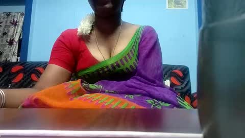 Snapshot of tamilmadhi520 chatting on 02/14/26, 05:53 tamilmadhi520 online show from 02/14/26, 05:53