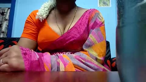 Snapshot of tamilmadhi520 chatting on 04/20/26, 06:31 tamilmadhi520 online show from 04/20/26, 06:31