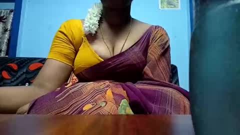 Snapshot of tamilmadhi520 chatting on 04/22/26, 05:58 tamilmadhi520 online show from 04/22/26, 05:58
