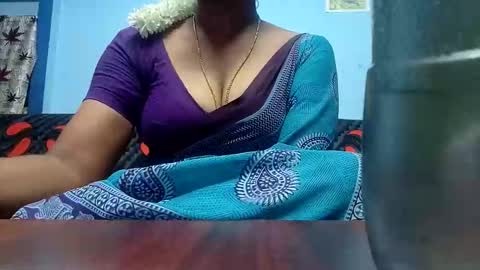 Snapshot of tamilmadhi520 chatting on 04/29/26, 06:03 tamilmadhi520 online show from 04/29/26, 06:03