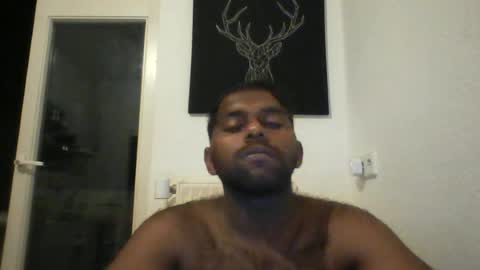 Snapshot of tamilpaiyan09 chatting on 06/21/26, 10:12 tamilpaiyan09 online show from 06/21/26, 10:12