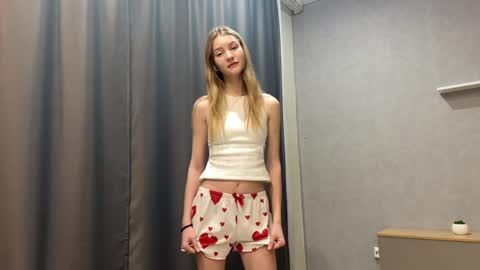 Snapshot of tammieprotano chatting on 04/08/26, 01:22 Melissa online show from 04/08/26, 01:22