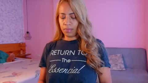 Snapshot of tammy_evans chatting on 11/21/25, 11:53 TAMARA online show from 11/21/25, 11:53