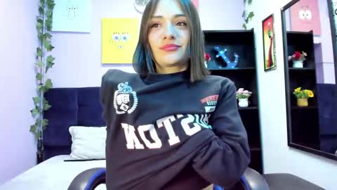 Snapshot of tammy_thompson_ chatting on 09/18/25, 01:57 tammy_thompson_ online show from 09/18/25, 01:57