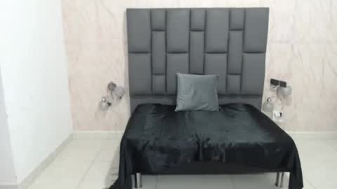 tammycooperr online show from 01/04/25, 05:16