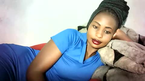 Snapshot of tanasha_20 chatting on 11/15/25, 10:04 tanasha_20 online show from 11/15/25, 10:04