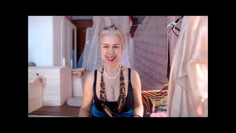 Milena online show from 12/22/25, 07:05