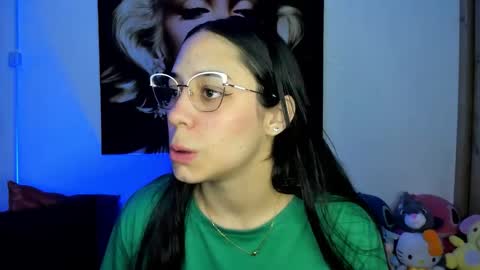 tania06 online show from 11/21/25, 01:21