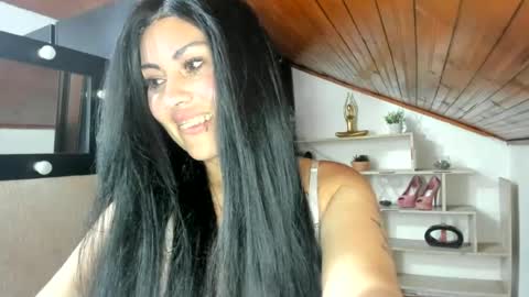 Snapshot of tania_mature chatting on 06/11/26, 12:32 tania online show from 06/11/26, 12:32