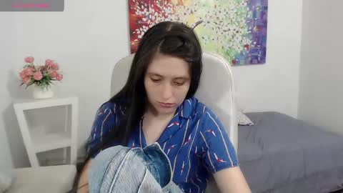 Tania  online show from 05/06/26, 07:41