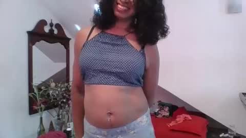 Snapshot of tanialopaz chatting on 03/08/25, 05:07 TaniaBitch online show from 03/08/25, 05:07