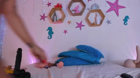 Snapshot of tanisha_curly chatting on 04/13/26, 11:59 3 Tanisha 3 online show from 04/13/26, 11:59