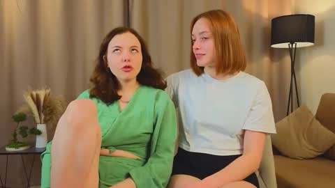 Angela and Victoria online show from 11/29/25, 04:15