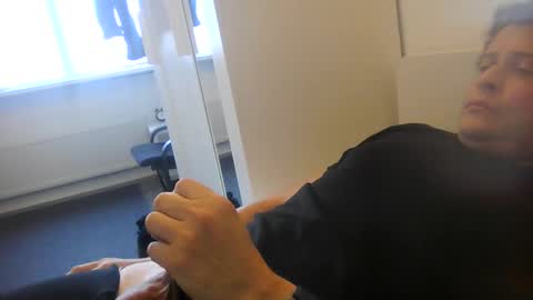 Snapshot of tanitog chatting on 12/06/24, 02:06 Tanitog online show from 12/06/24, 02:06