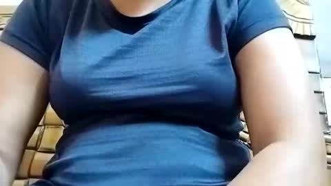taniya_roy4628 online show from 05/11/26, 02:28