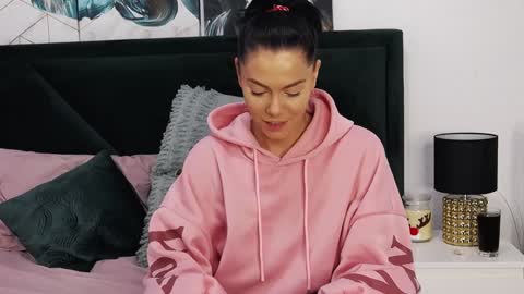 tanyaGrey online show from 12/04/24, 10:35