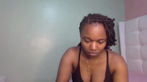 Snapshot of tannia004 chatting on 01/08/25, 06:52 tania online show from 01/08/25, 06:52