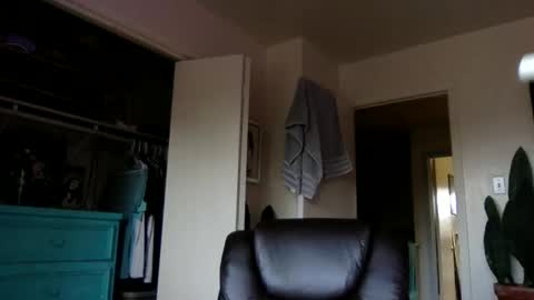 Dr. Love online show from 02/21/26, 03:24