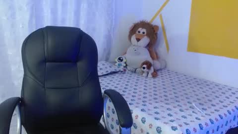 Snapshot of tanya_joseph_ chatting on 12/13/24, 05:27 Tanya Joseph online show from 12/13/24, 05:27