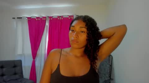 Snapshot of tara_thonson chatting on 03/30/26, 07:48 tara_thonson online show from 03/30/26, 07:48